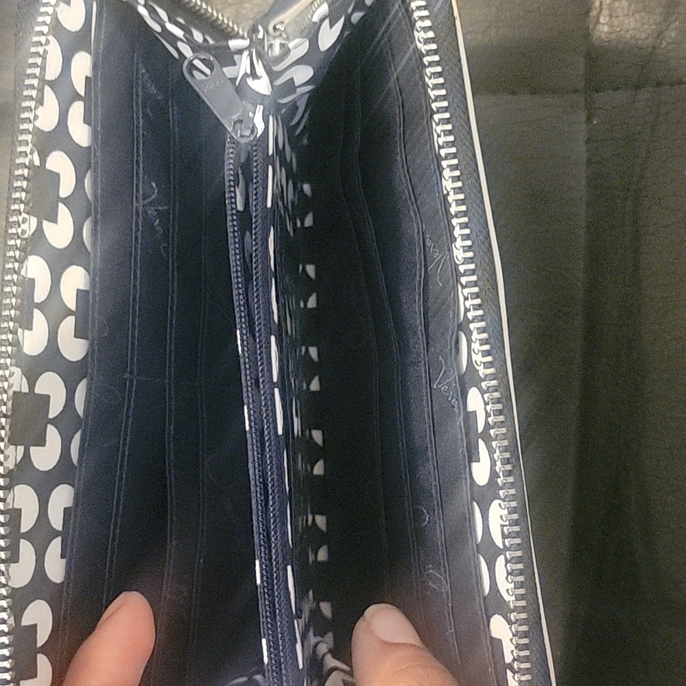 Vera Bradley Navy Wallet - Picture 4 of 9